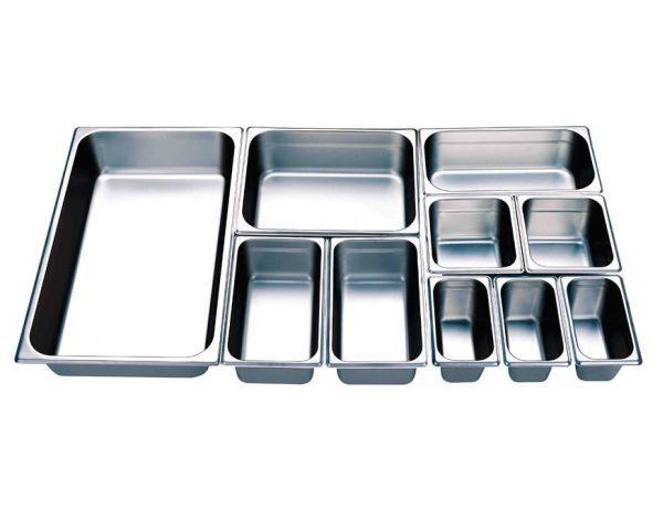 GN containers, baking trays